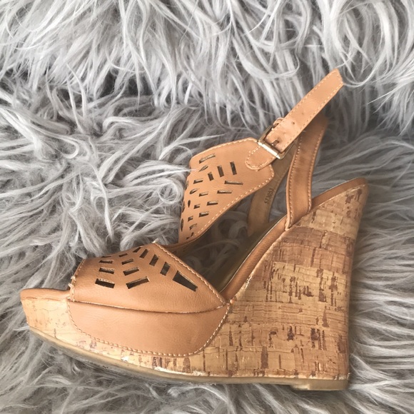 Brown Faux Cork Wedges - Picture 4 of 8